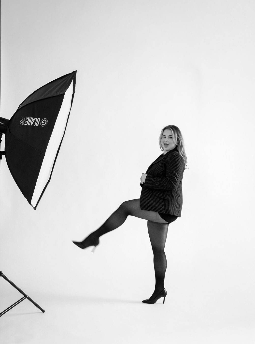 Natalia Zakielarz-Błądek na sesji zdjęciowej w studiu